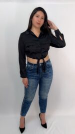 Blusa Seda Black- Nudo