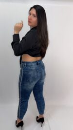 Blusa Seda Black- Nudo - Image 2