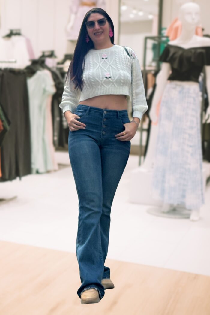 Blusa Tejida Flores - Image 1